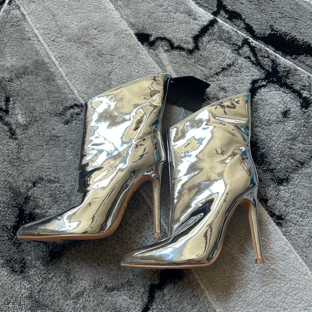 Forever 21 Metallic Silver Heeled Boots